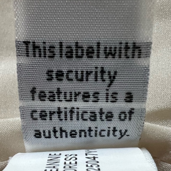 Diane Von Furstenberg Cream and Beige Jeannie Henna Print Sleeveless Dress -Sz 6 - Picture 10 of 13